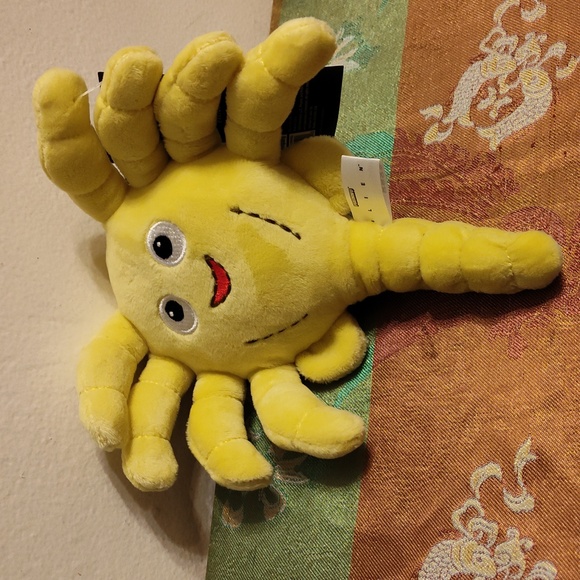 Adorable Phunny Alien Face Hugger Plush NWT - Picture 1 of 6
